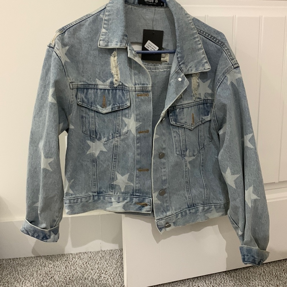 NWT womens Jean jacket Medium